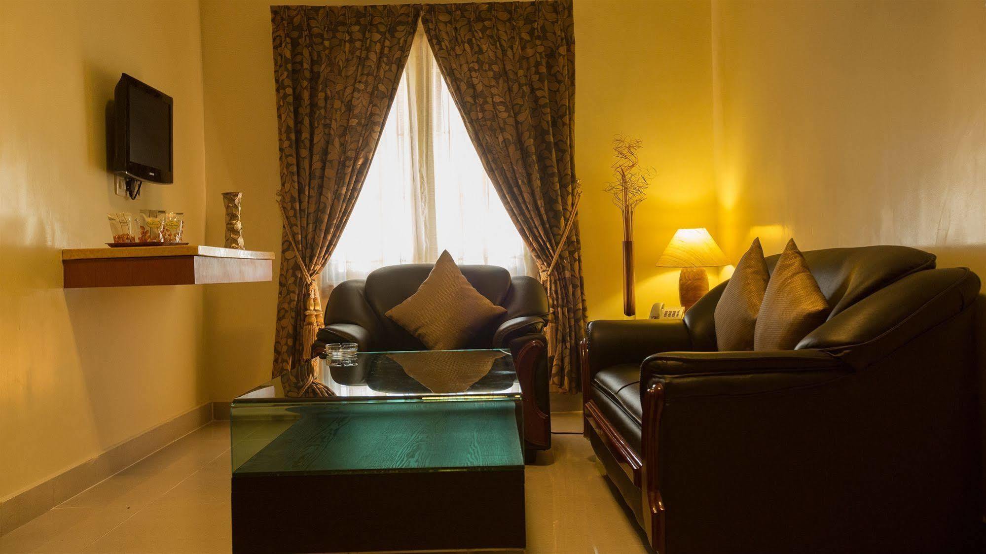 Inn Taz Kamar Family
