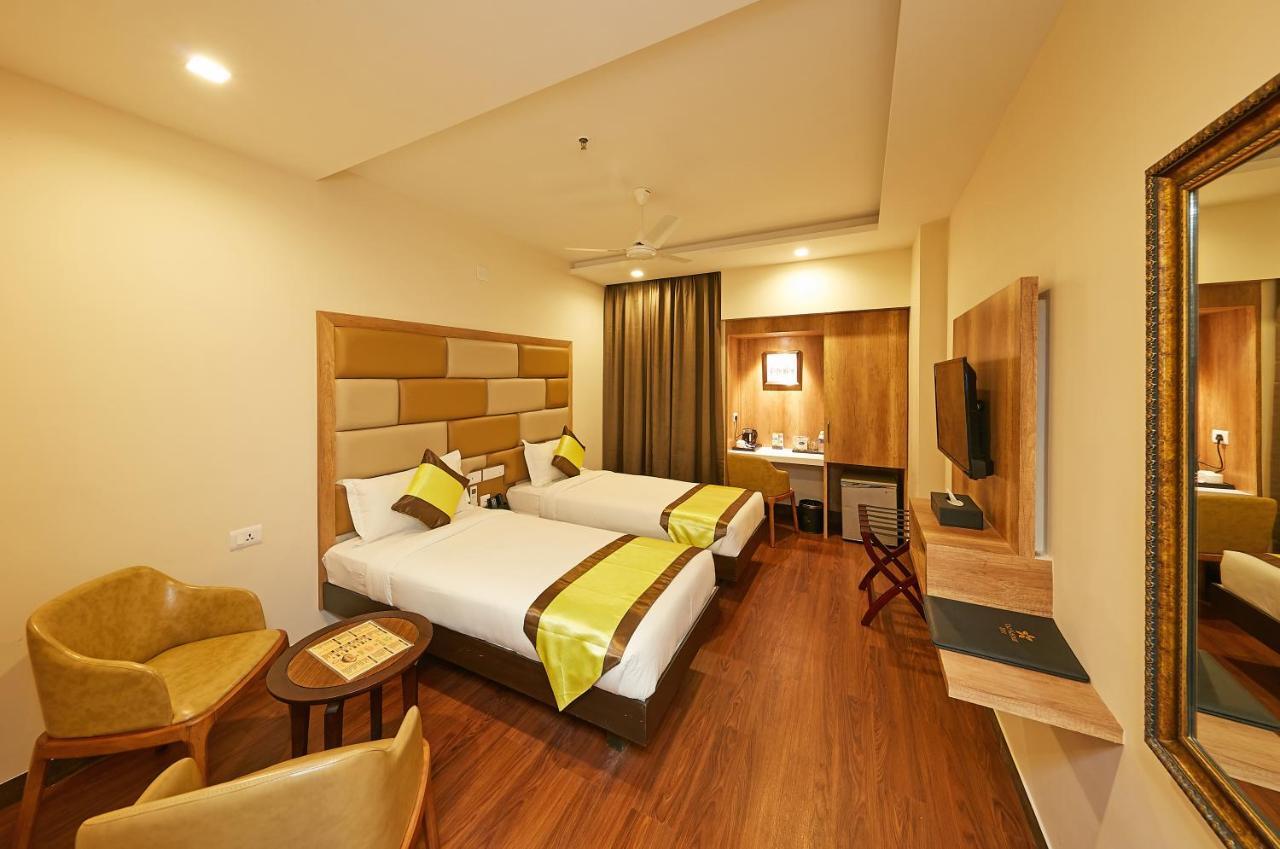 Taz Kamar Family Inn